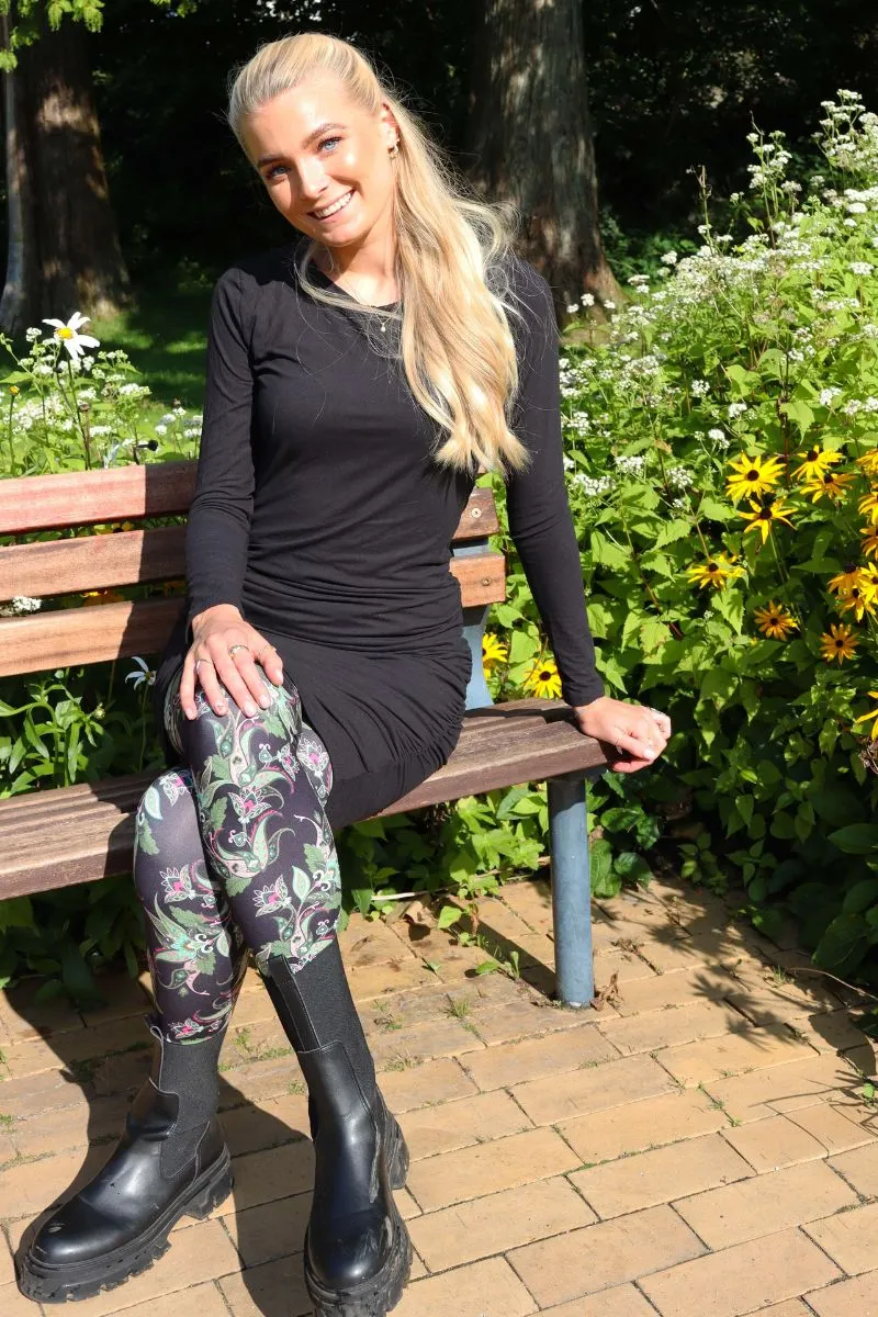 Alma Leggings 9550 in Army Pink Paisley by Liberté - Shop Now