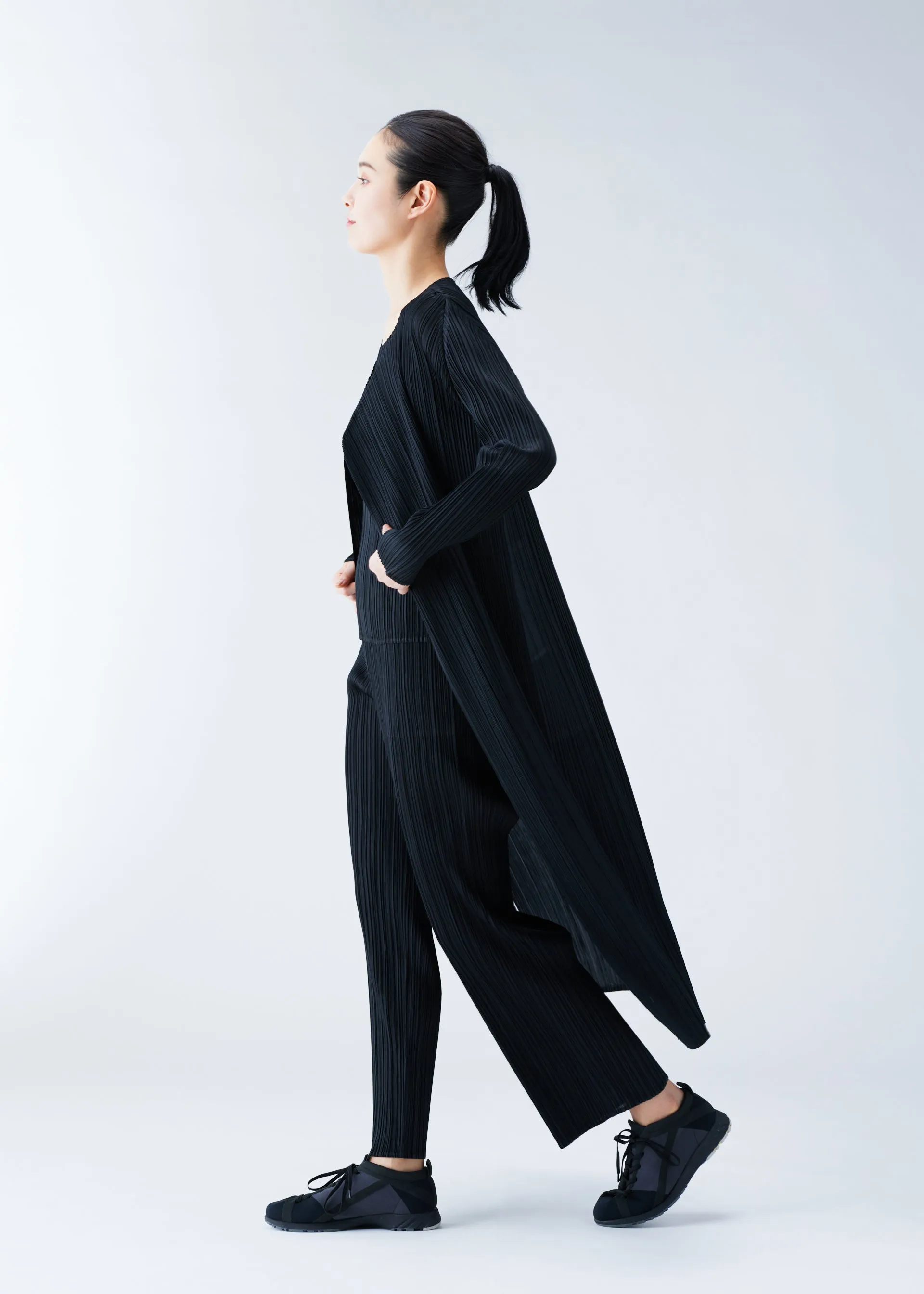 BASICS COAT by PLEATS PLEASE ISSEY MIYAKE