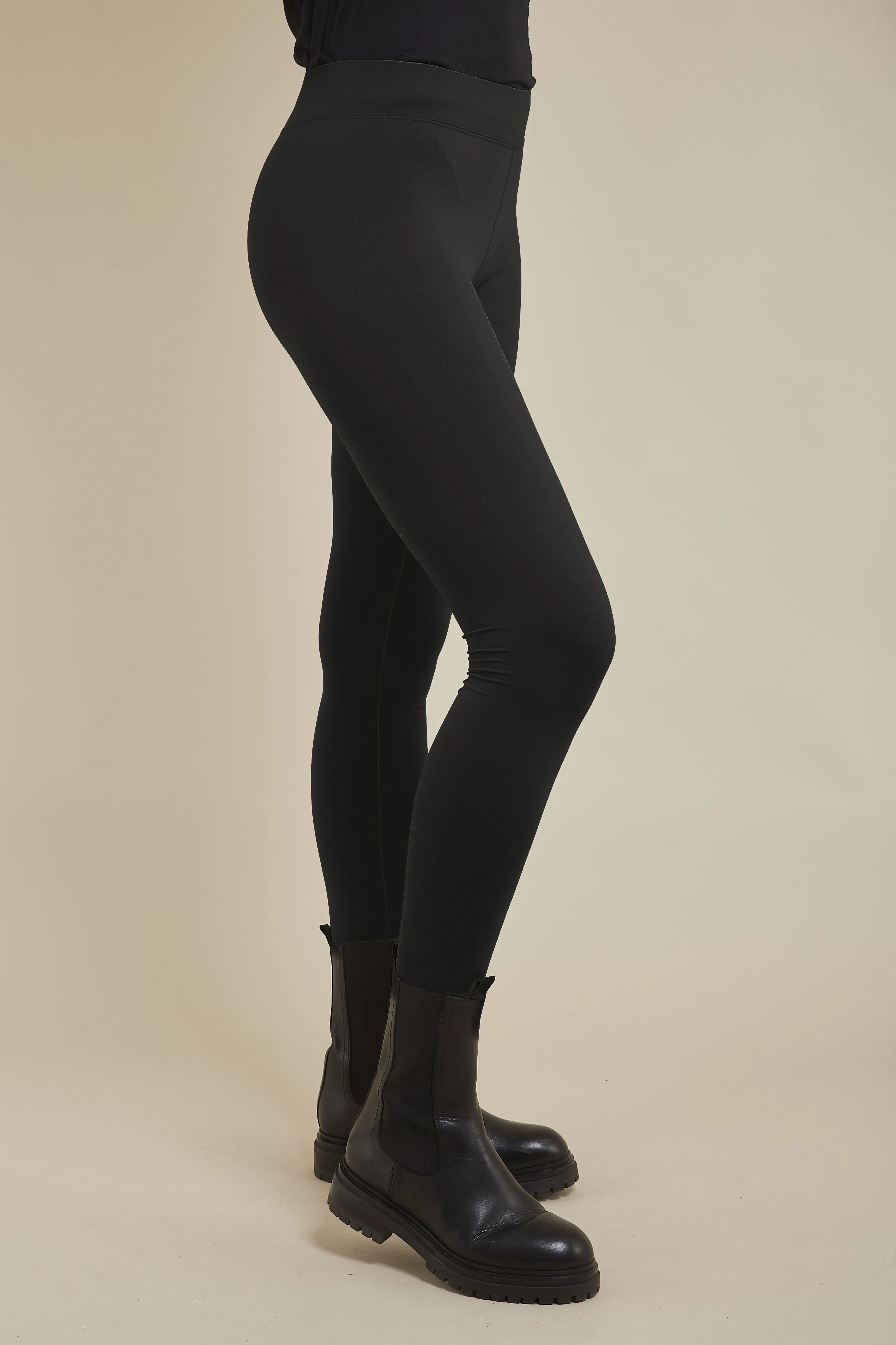 Black Alma Leggings by Liberté for Women - Order Now.