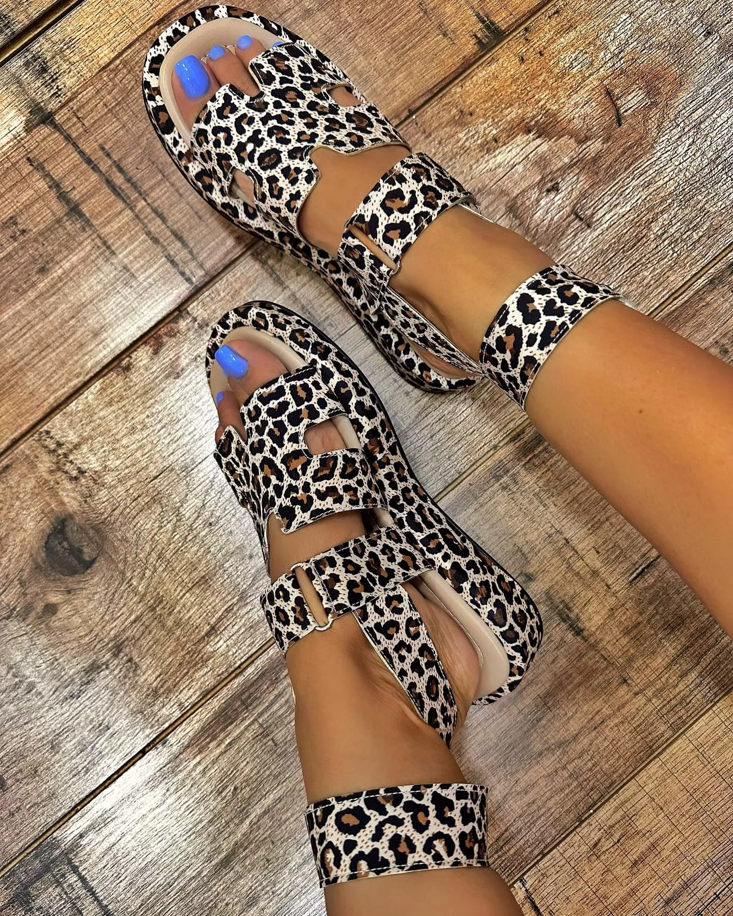 E428 Women's Leopard Print Sandals