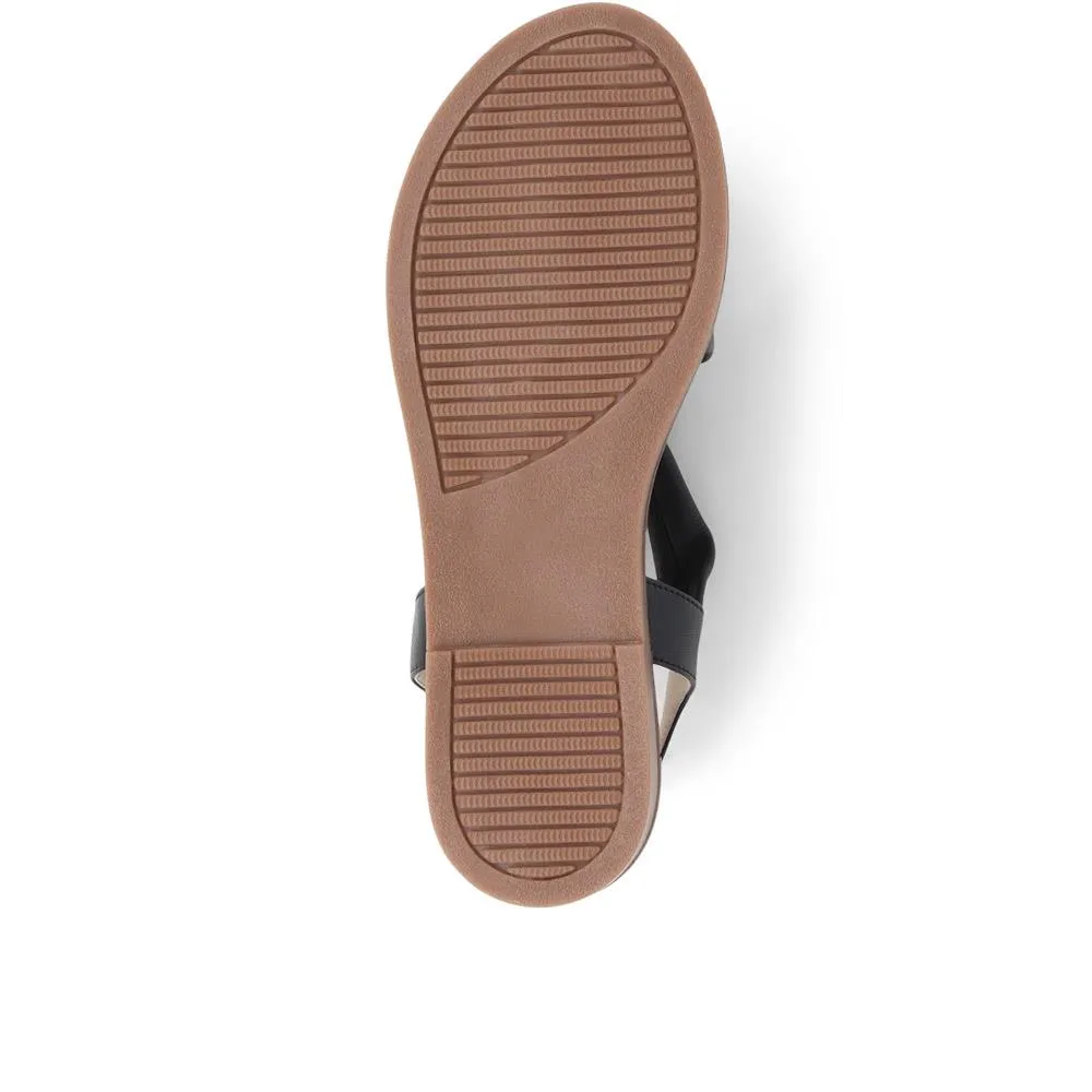 Hali Leather Sandals in HALI / 325 324 Edition