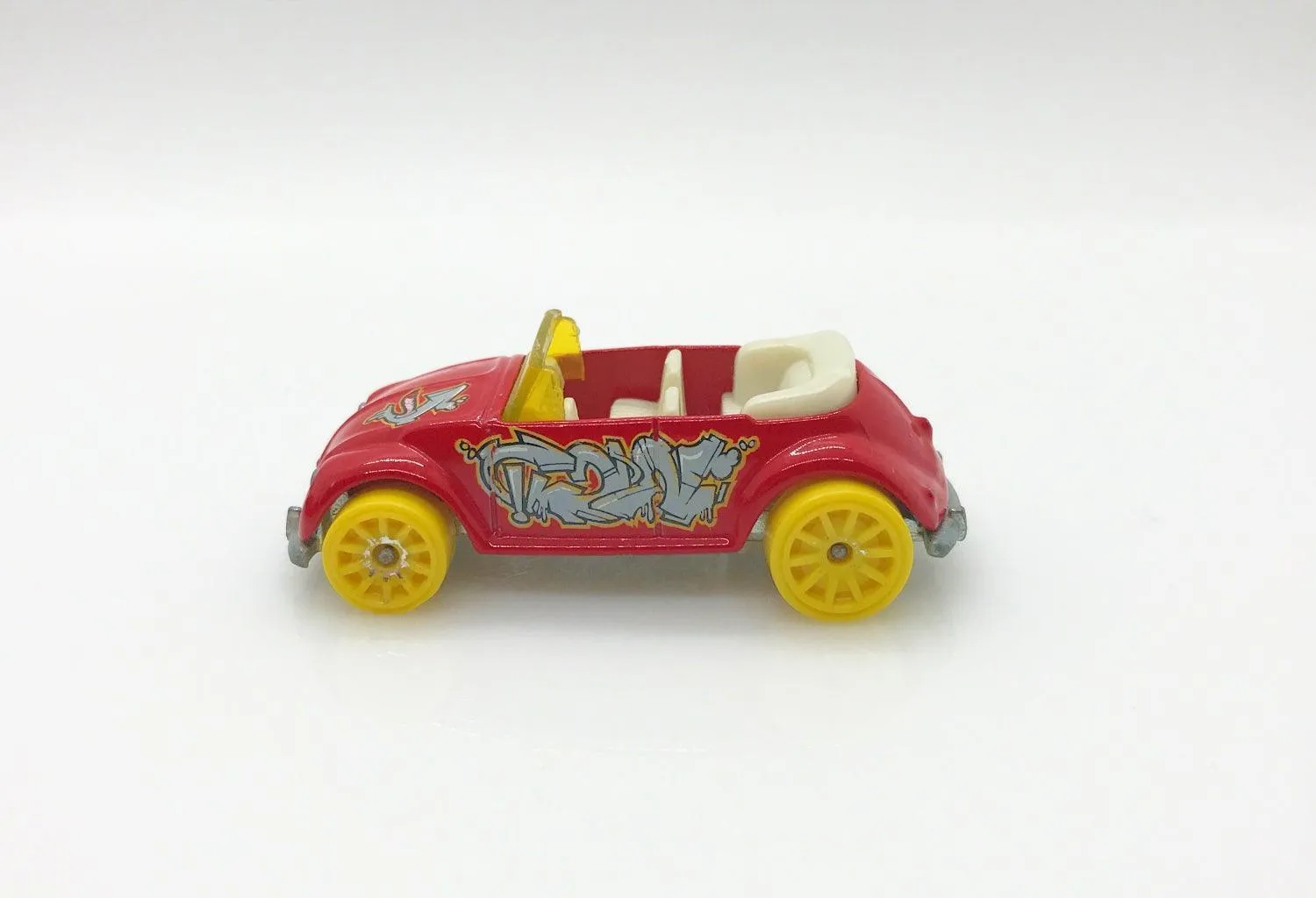 Hot Wheels Red Volkswagen Beetle Convertible (2013)