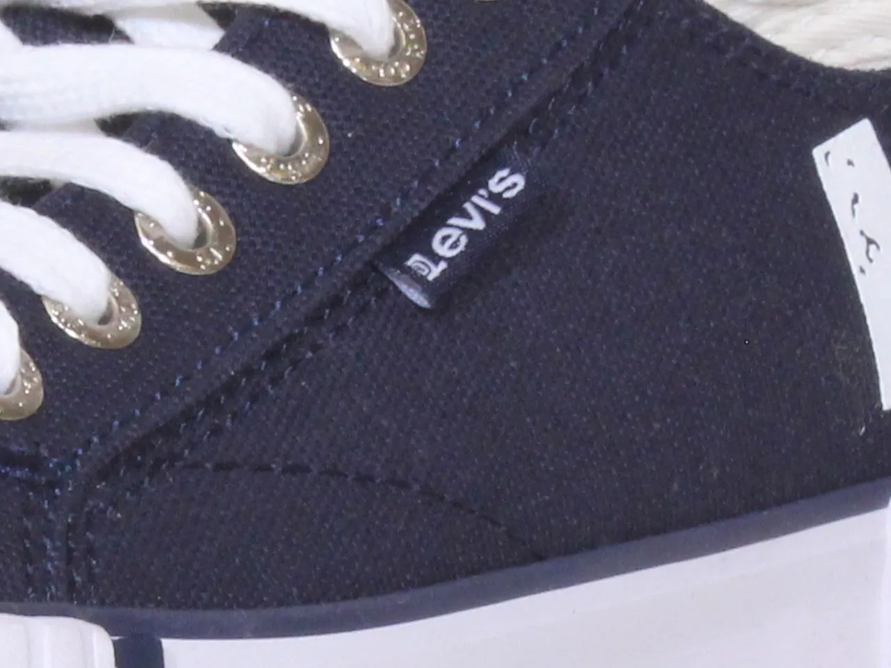 Levis Women's Anika-Logo-CVS Sneakers Low-Top Shoes Navy Sz: 8