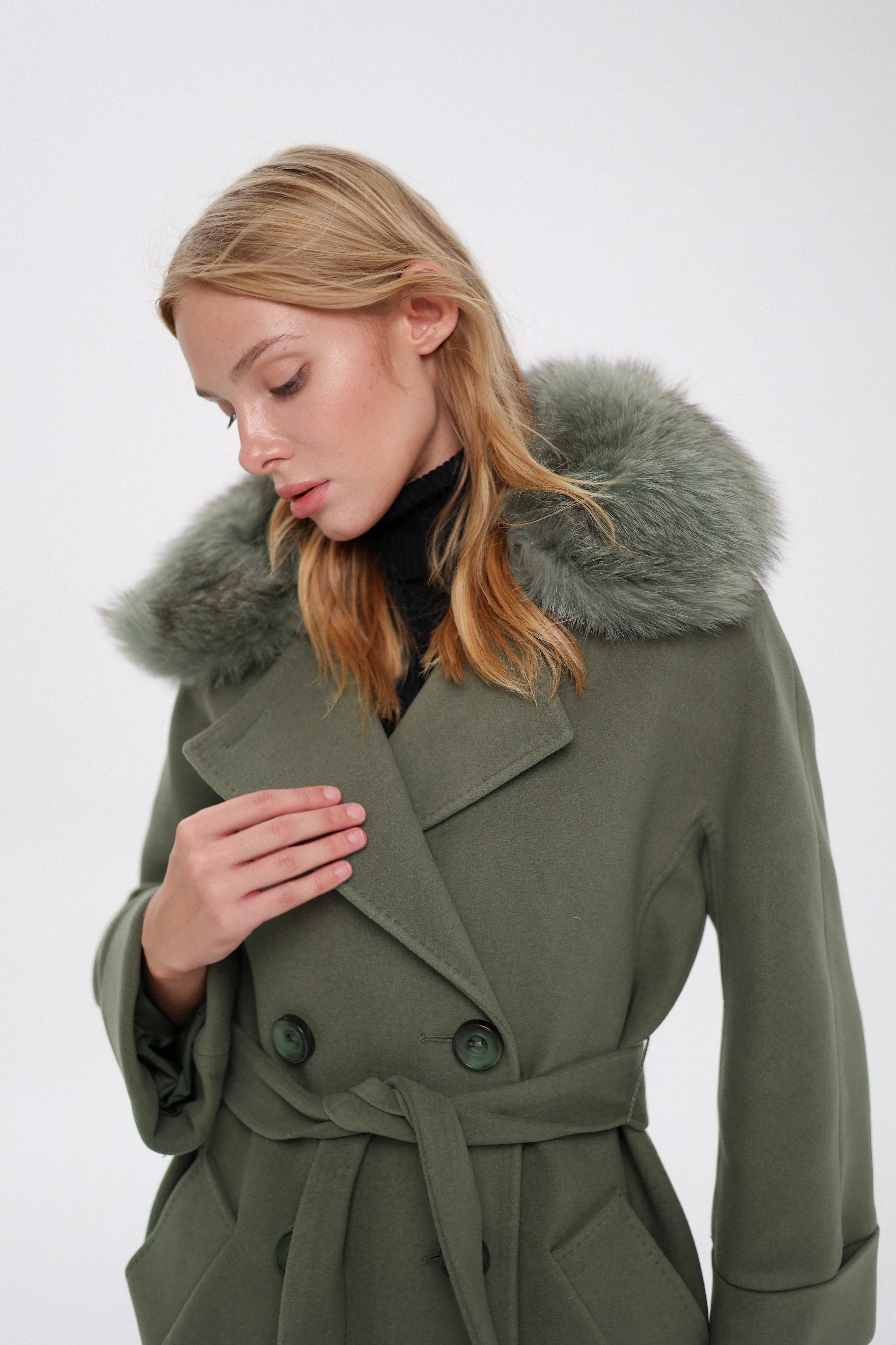 Luxury Polar Fox Tailored Cashmere Wool Coat