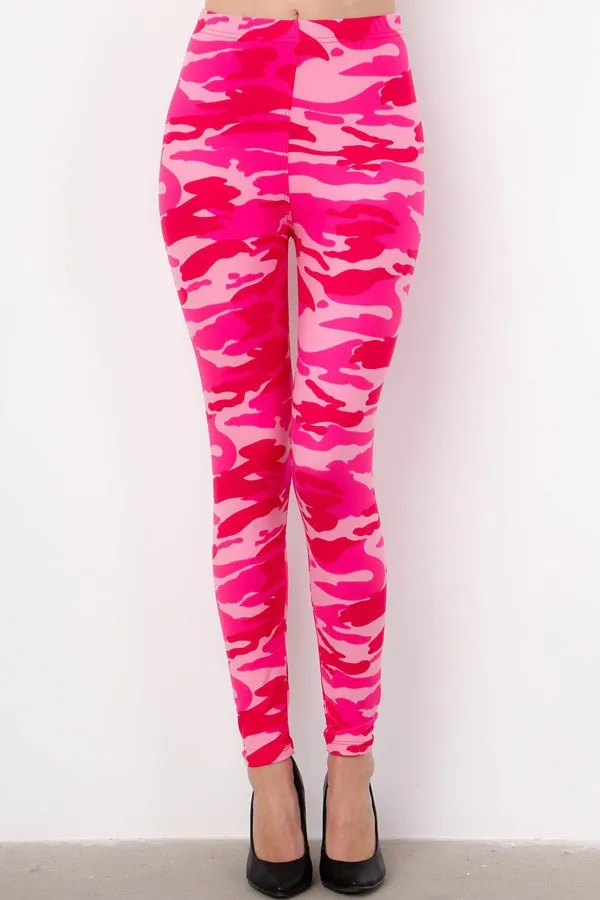 Soft Leggings in Hot Pink Camo Print