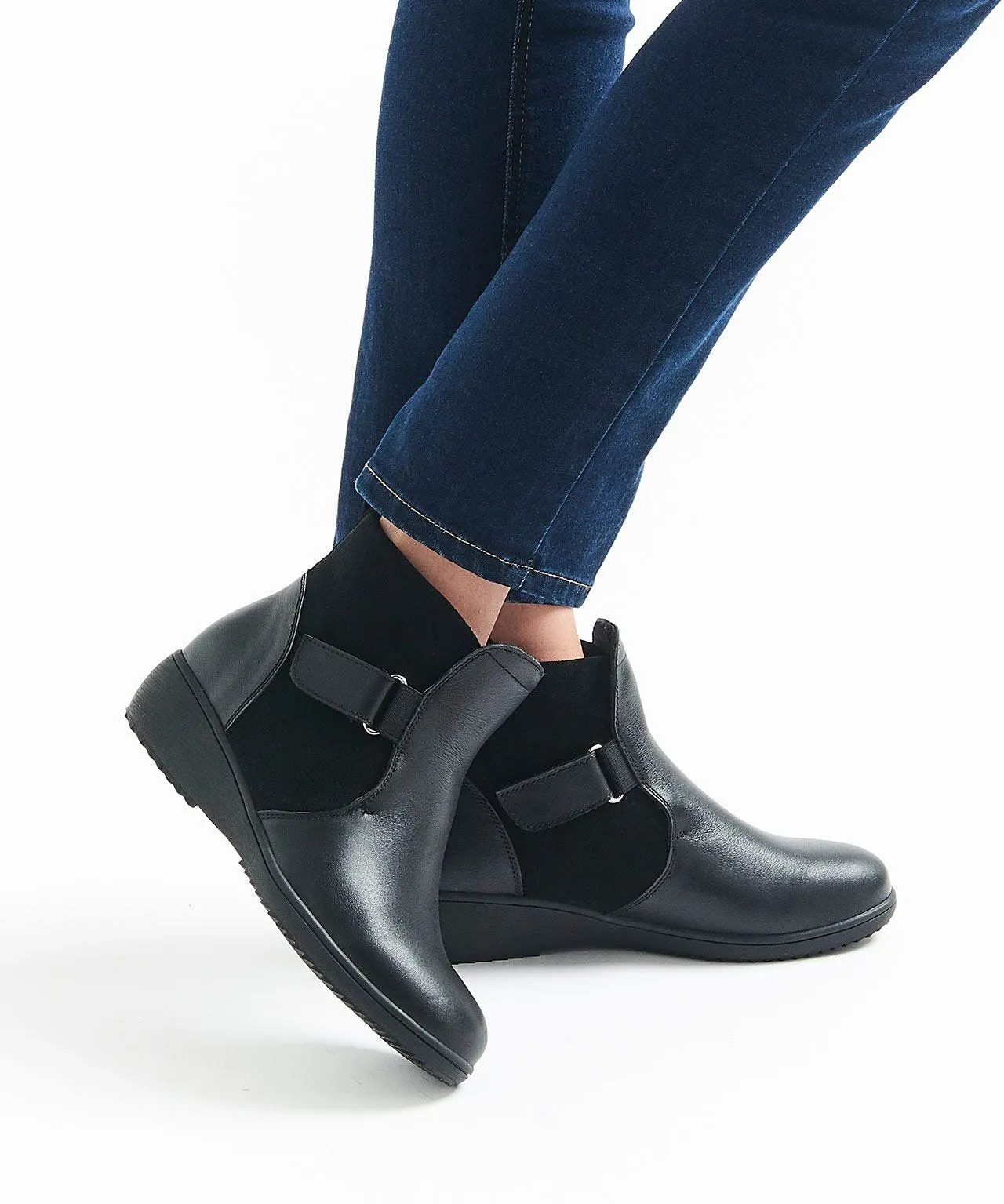 Cozy Touch Fastening Boots