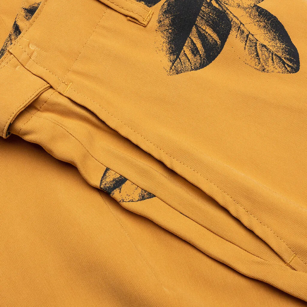 Tobacco Shorts in Mustard